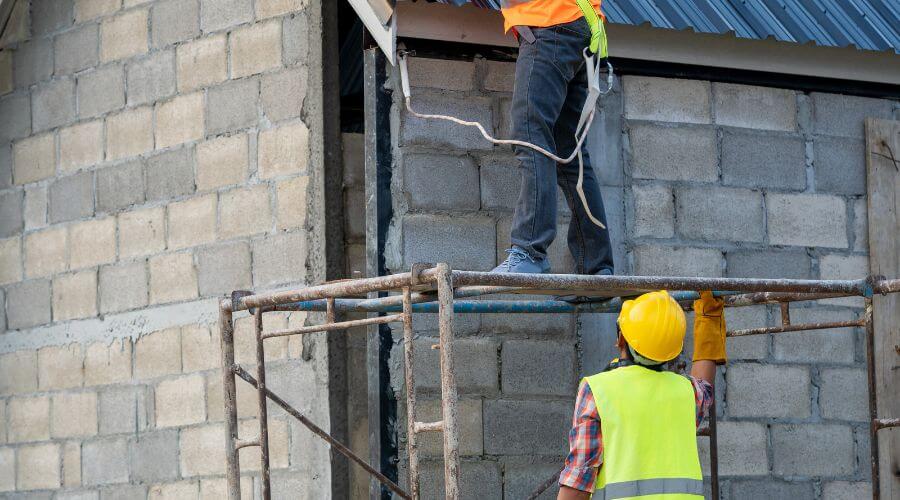 Expert Emergency Roof Repairs services in Falkland, NC
